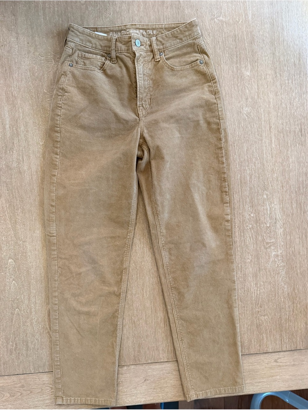 American Eagle Mom Straight Leg Corduroy Pants Women’s Size 2 Tan Brown Stretch